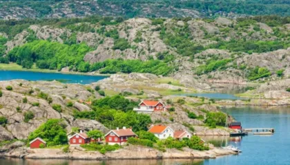 Një vend evropian po dhuron ishuj privatë për një vit – cilat janë rregullat e konkursit?