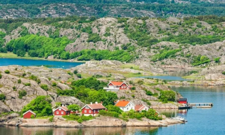 Një vend evropian po dhuron ishuj privatë për një vit – cilat janë rregullat e konkursit?