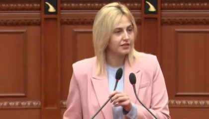 “Një vendim i shpallur, shuhet me një sms”/ Seanca, çështja ‘Balluku’, Zhupa: Rrugë që rrëzohen, dhe male që ‘pinë ujë’