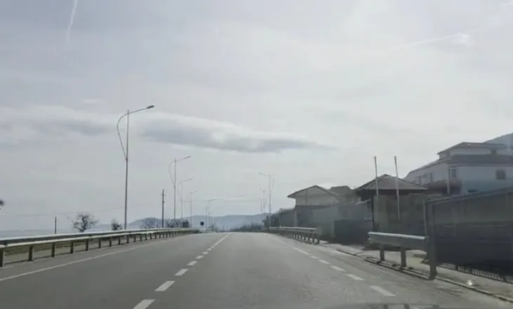 Njëjtë si në kohën e pandemisë, boshatiset nga mjetet aksi Pogradec-Qafë Thanë