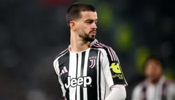 “Nuk duhet të kishin marrë Zhegrovën”, gazetari italian: Juventusi po paguan transferimet e këqija të verës