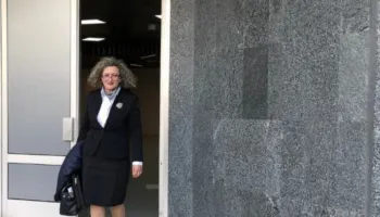 ‘Nuk kanë turp, as cipë’, Malltezi: Irena Gjoka, si metastaza kanceri që kap çdo institucion