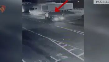 Nuk pranoi të kontrollohej dhe tentoi të largohej me shpejtësi, arrestohet 42-vjeçari që rrezikoi jetën e policëve