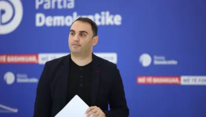 “Nuk shkel asnjë ambasador i huaj në PD për shkak të Sorosit”, Këlliçi: Na morën peng vulën për 2 vite e gjysmë