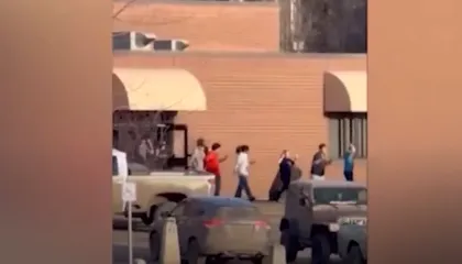 Nxënësit ikin të tmerruar, çfarë ndodhi pak para sulmit me armë në Kanada