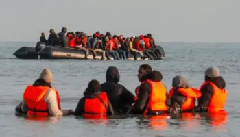 OKB ngre alarmin: Britania dhe Franca po shkelin rëndë të drejtat e azilkërkuesve