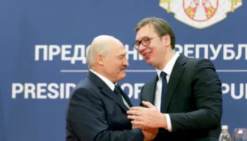 Operacioni “Bjellorusia”, Vuçiç do ta mbajë pushtetin edhe 10 vjet, ja taktika e tij për tu bërë “Lukashenko i dytë”