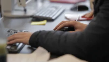 Operacioni i SPAK kundër mashtrimit nga Call Center-at, Gjykata e Posaçme ndryshon masën e sigurisë për katër personat e arrestuar