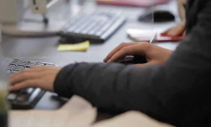 Operacioni i SPAK kundër mashtrimit nga Call Center-at, Gjykata e Posaçme ndryshon masën e sigurisë për katër personat e arrestuar