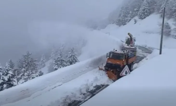 Ortekët bllokojnë aksin Qafë Thore-Theth, ARRSH: Zonë me rrezik të lartë! Nuk lejohet qarkullimi