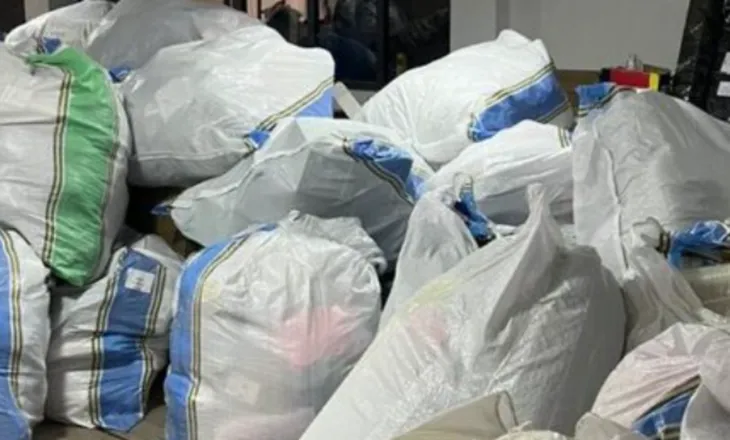 PAMJET-Bastisen zyrat e Postave “Elite dhe Expres24”, sekuestron mallra pa faturë dhe 13 mln lekë