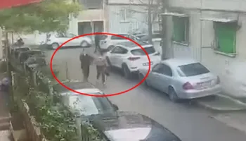 PAMJET kur autori arratiset me bashkëshorten, vrap nëpër rrugica pasi vrau me thikë Egli Pashollarin