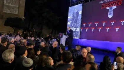 “Paralajmëroi se nuk do përfillë vendimin e Gjykatës Kushtetuese”, Berisha: Rama i ka shpallur luftë drejtësisë!