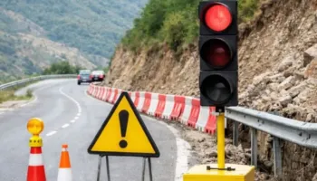 “Paralizohet” lëvizja drejt juglindjes/ ARRSH: Përdorni rrugën alternative Maliq-Lozhan- Moglic-Gramsh- Elbasan