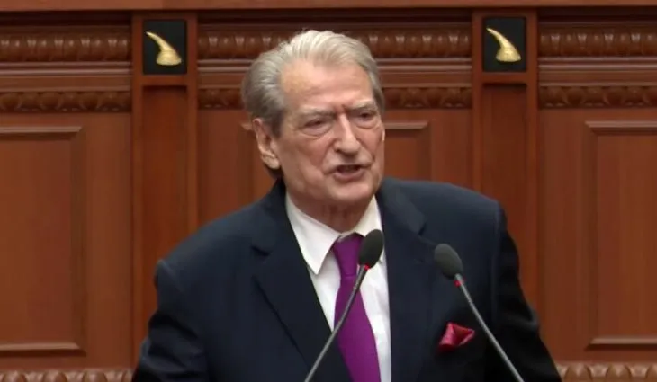 Parlamenti, debat për “Ballukun”, PD: Po mbroni vjedhjen e miliona eurove. PS: Berisha nën akuzë nuk mund të bëjë moral