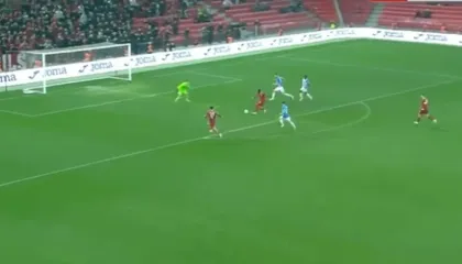 Partizani gjunjëzon Tiranën në 45′ e para. Dominim absolut i të kuqve, në lojë dhe rezultat (video)