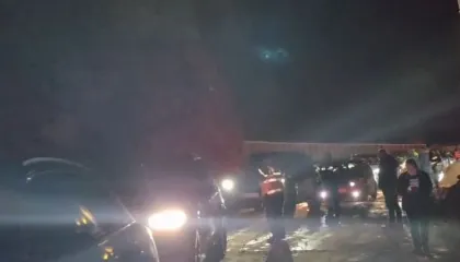 Pas 7 orësh bllokim, hapet për qarkullim aksi Librazhd-Përrenjas