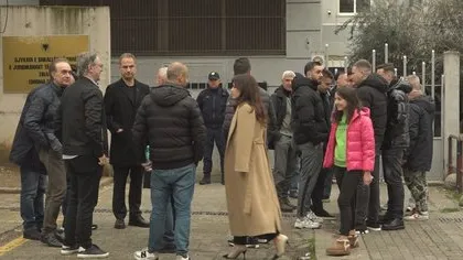 Pas 7 të miturve, Gjykata e Tiranës liron nga burgu 14 protestues