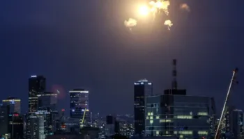 Pas bazave amerikane, Irani godet Izraelin dhe Bregun Perëndimor