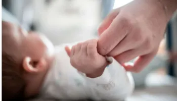 Pas gati 6 vitesh, skema e re për lindjet: Jo bonus për bebet, por pagesë mujore deri 5 vjeç