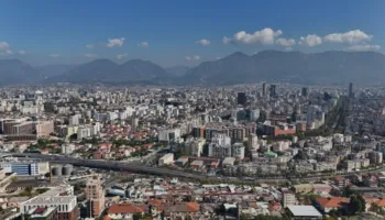 Pas pandemisë, nga Shqipëria kanë ikur të paktën 180 mijë persona