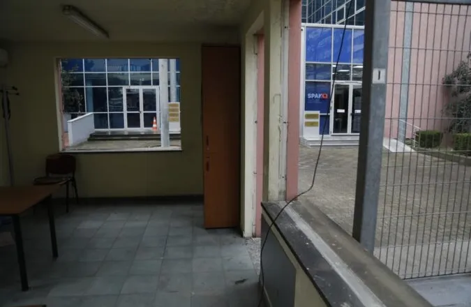 Pas presionit të Shoqatës së Gjyqtarëve, nis rimodelimi i hyrjes së GJKKO-SPAK