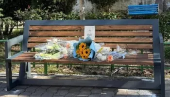 Pas shumë debateve, vendoset stoli përkujtimor i Martin Canit në ambientet e shkollës “Fan Noli”