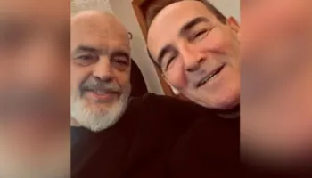 Pas vizitës në SPAK, Ramës i ikën edhe Ëngjëll Agaçi, pas 14 vitesh në kryeministri