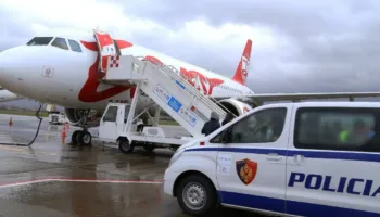 Pastrim parash, drogë e mashtrim! Ekstradohen 3 shqiptarë nga Danimarka, Franca dhe Italia