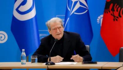 PD “braktis” mbledhjet e Komisionit të Reformës Territoriale, deputeti demokrat del kundër Berishës: Po bëni gabim..