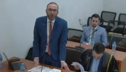 PD i kërkon Kushtetueses shfuqizimin e ndryshimeve në Rregulloren e Kuvendit, Bardhi në seancë: Mazhoranca synon…