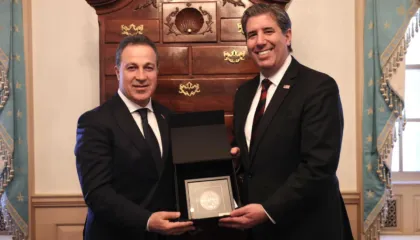 Peleshi takime me zyrtarë të DASH, bisedon me zv.sekretarin e Shtetit Michael Rigas për reformat dhe sigurinë