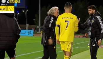 Penallti e humbur nga Ronaldo dhe largim i detyruar. Dy autogola dhe përmbysje e madhe, Al-Nassr rikthehet në krye (video)