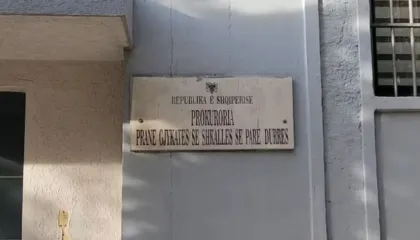 Përmbytjet në Durrës, prokuroria sekuestron disa dokumente në bashki