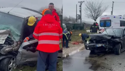 Përplasen dy automjete në Gjirokastër-Tepelenë, plagosen tre persona