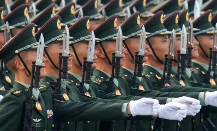 Përplasje e hapur SHBA–Kinë, CIA tenton të rekrutojë ushtarakë si informatorë në Pekin