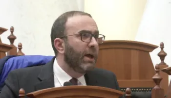 Përplasje në Kuvend për Ballukun, Bardhi-PS-së: Hiqni imunitetin, jeni kthyer në mburojë të korrupsionit