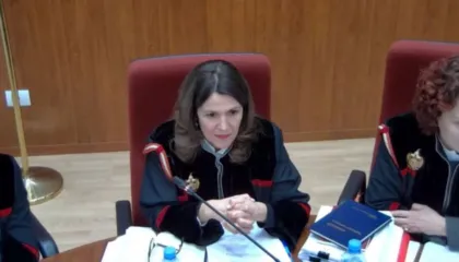 Pezullimi i Ballukut nga detyra e zv.Kryeministres, Kushtetuesja publikon vendimin, si argumentohet qëndrimi pro dhe kundër i 8 gjyqtarëve