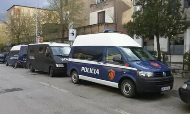 Plagoset 11-vjeçari në Kukës, gjatë orës së pushimit nxënësi kalon në kantierin e ndërtimit të shkollës! Dërgohet për mjekim tek Trauma