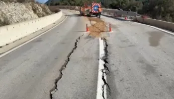 Plasaritje të tjera të rrugës që lidh Lumin e Vlorës me Himarën, shkak dyshohet lëvizja e sipërfaqes së malit