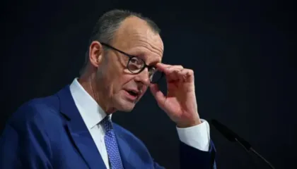 “Po bëhet një marrëveshje e ndyrë”, opozita kundër Merz për tregtinë e armëve me vendet e Gjirit