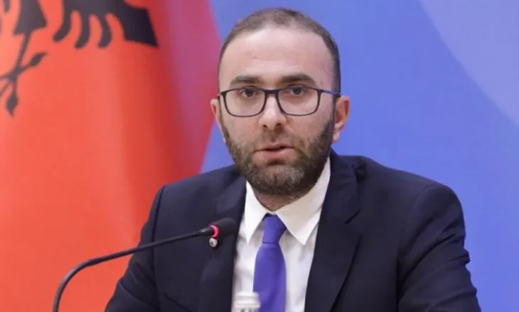 Po humb pushtetin/ Bardhi paralajmëron: Dhuna e Ramës nuk ndal dot protestat e qytetarëve të lirë