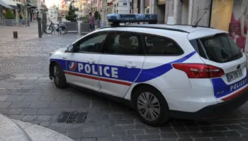 Po planifikonin një sulm terrorist në një qendër tregtare, arrestohen dy 16-vjeçarët në Francë