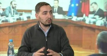 “Po prishen provat”/ Reagon Logu: Zvarritja e çështjes ‘Balluku’ i shërben Ramës dhe zëvendëses së tij