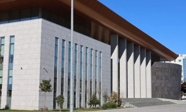 “Po shkelen të drejtat e gjyqtarëve”, KLGJ reagon pas debatit për pagat: Po rritet trysnia,të respektohet pavarësia e..