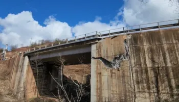 ‘Po thërmohet betoni’ Drejtori i ARRSH-së jep alarmin: Aksi Librazhd – Pogradec s’ka aspak siguri