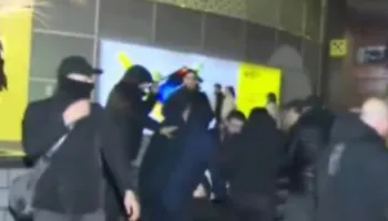 Policë civilë me kapuçë ‘rrëmbejnë’ qytetarin pranë selisë PD