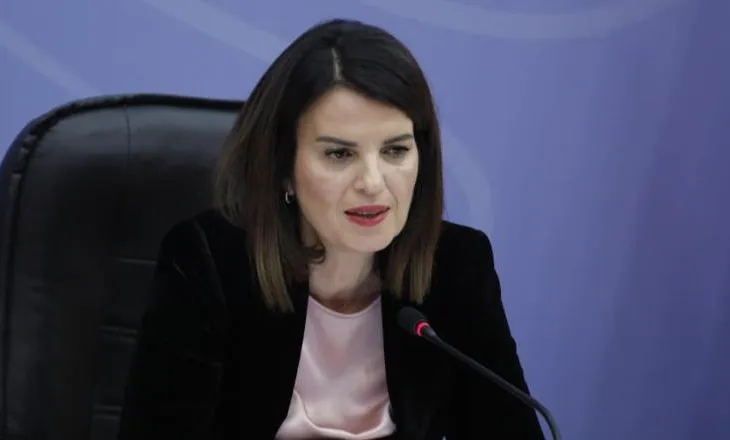 Policia e Tiranës nuk jep leje për protestën e PD, ministrja Koçiu: Autorët e dhunës do të përgjigjen para ligjit