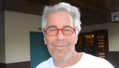 POLITICO: “Puthje nga Brukseli”/ Safari i Epsteinit… për gratë në Evropë, rrjeti i tij i kontakteve në Belgjikë dhe agjencitë e modelimit