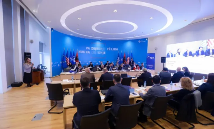 PPE: Demokracia në Shqipëri në rrezik! Alarm për zgjedhjet, pavarësinë e gjyqësorit dhe lirinë e medias